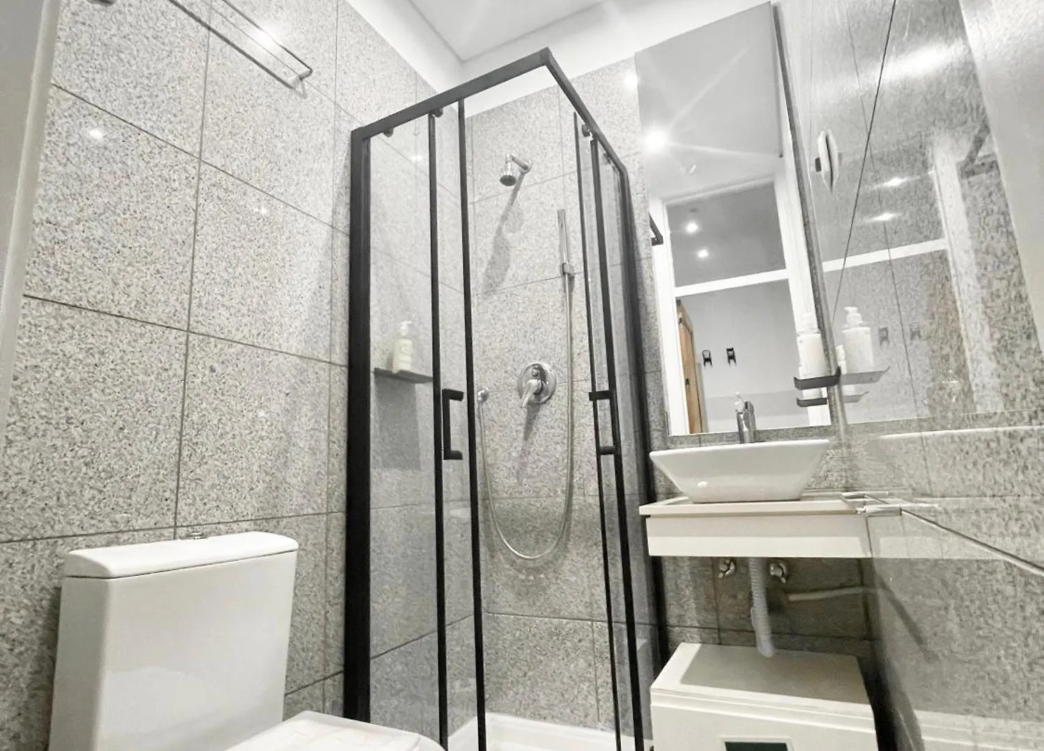 Downtown 2Bedroom Wonder Lisbon 0*,  Portugal